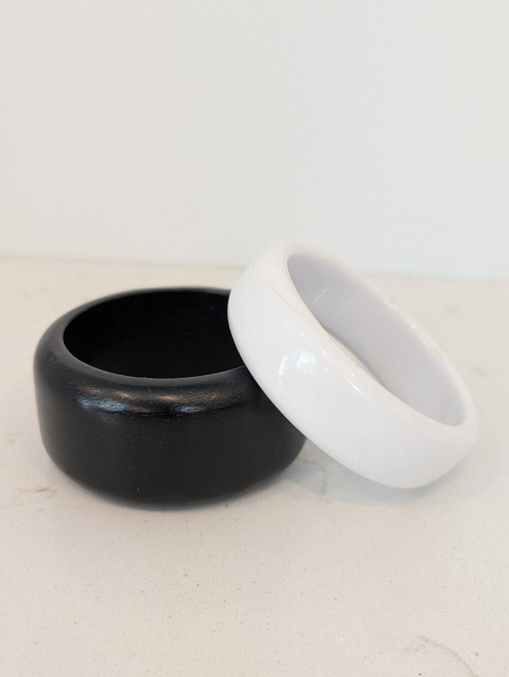 Set Of 2 Vtg Bangle Bracelets~Thick Wooden Black~White Plastic Lacquer 80's EUC